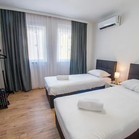 Apollo * Mostar